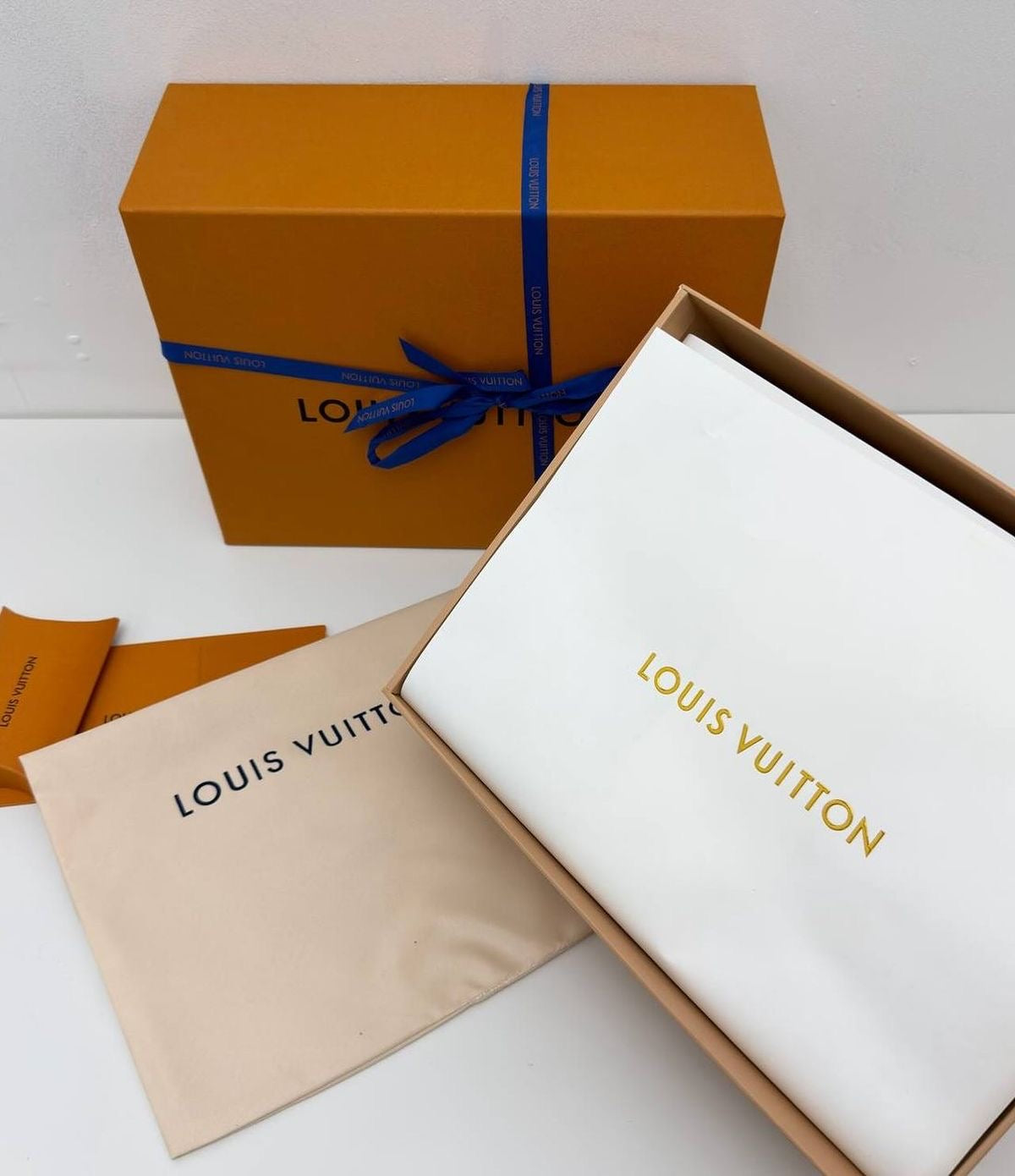 LV