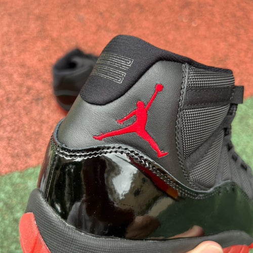 Air Jordan 11