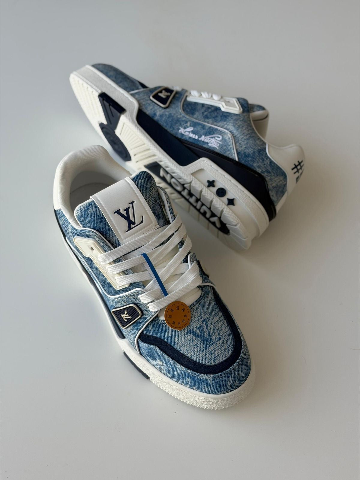 LV