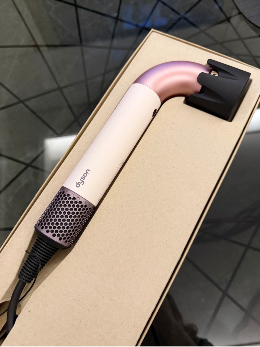 DYSON