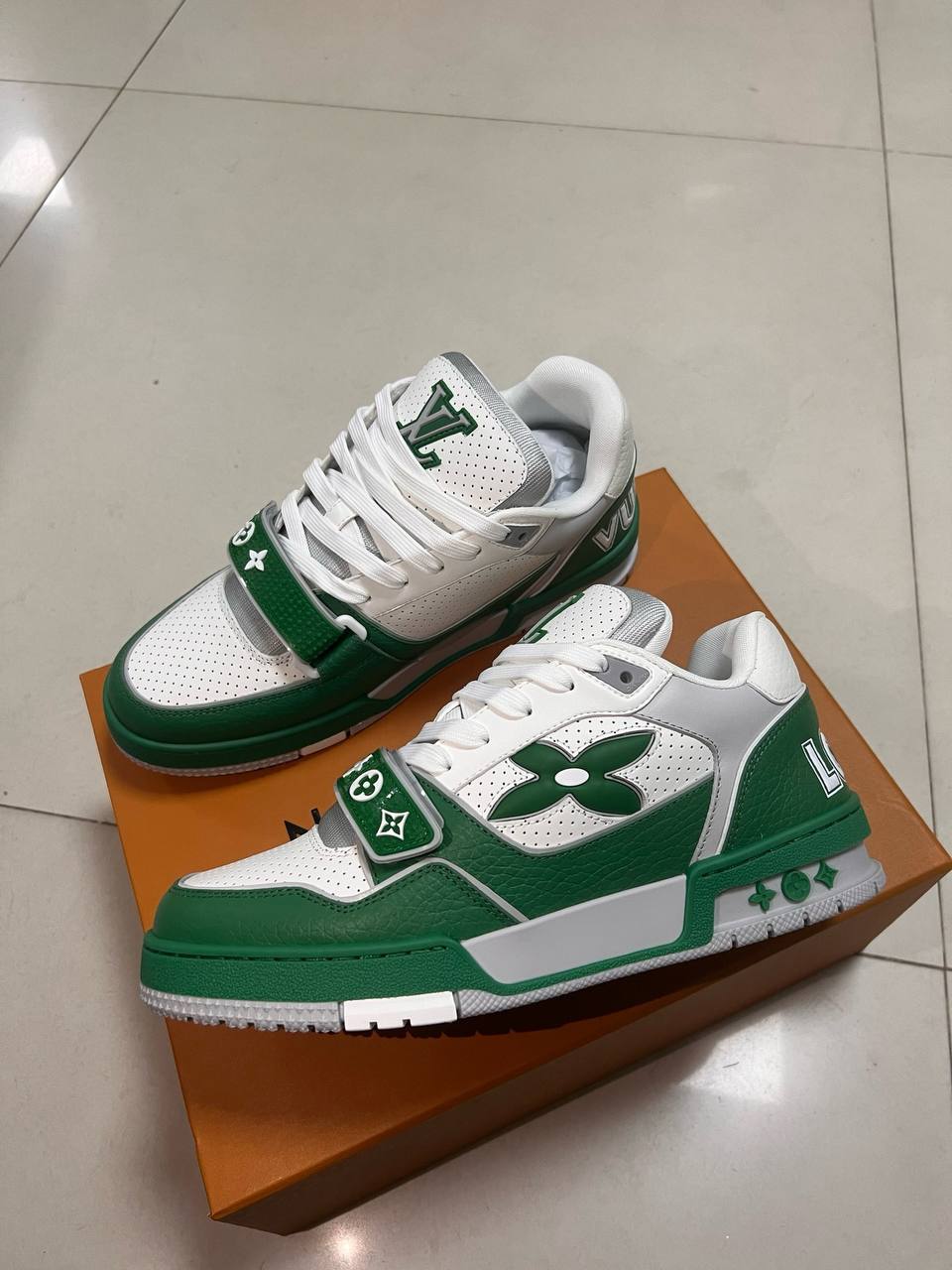 LV