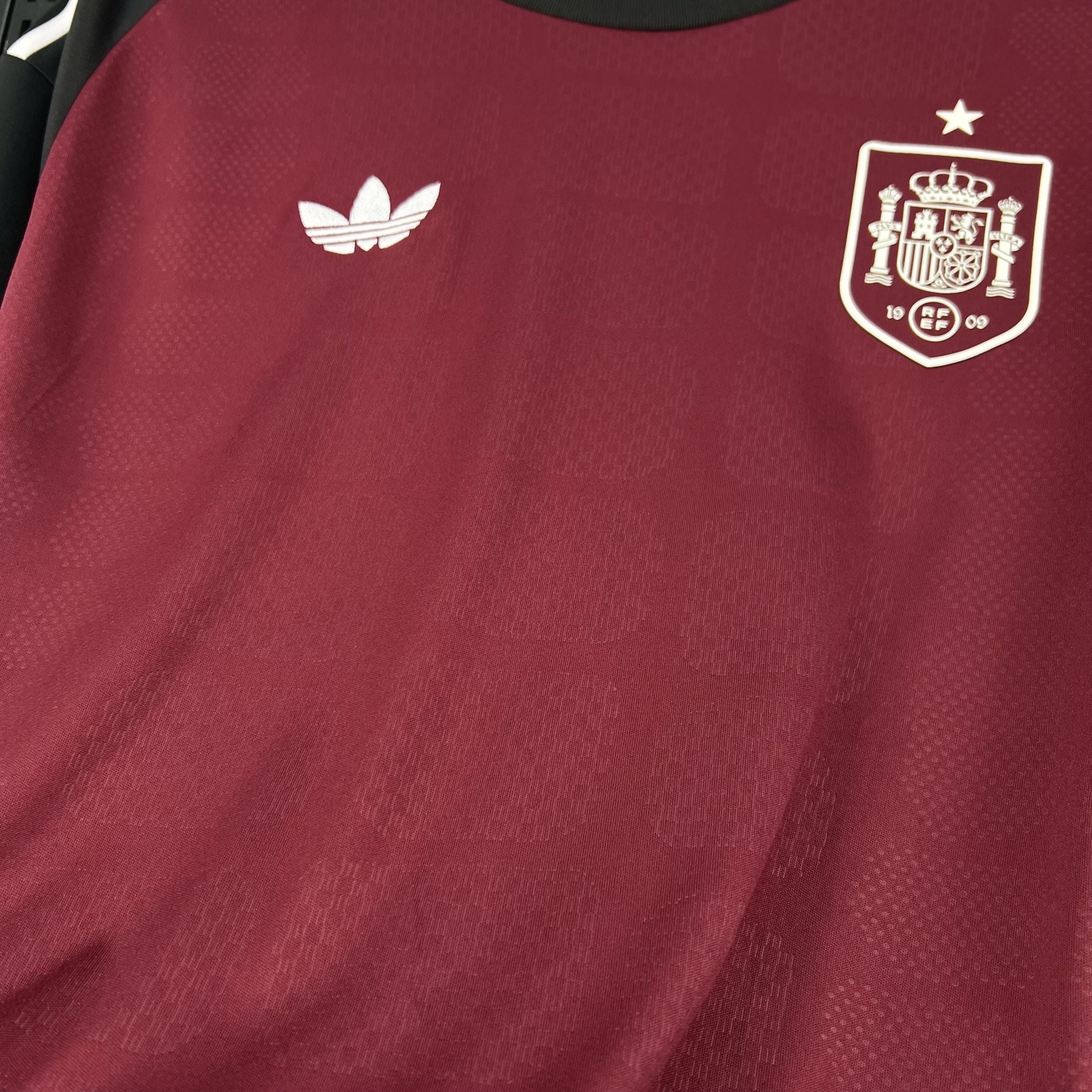 Camisola Espanha 2025/26 Grená