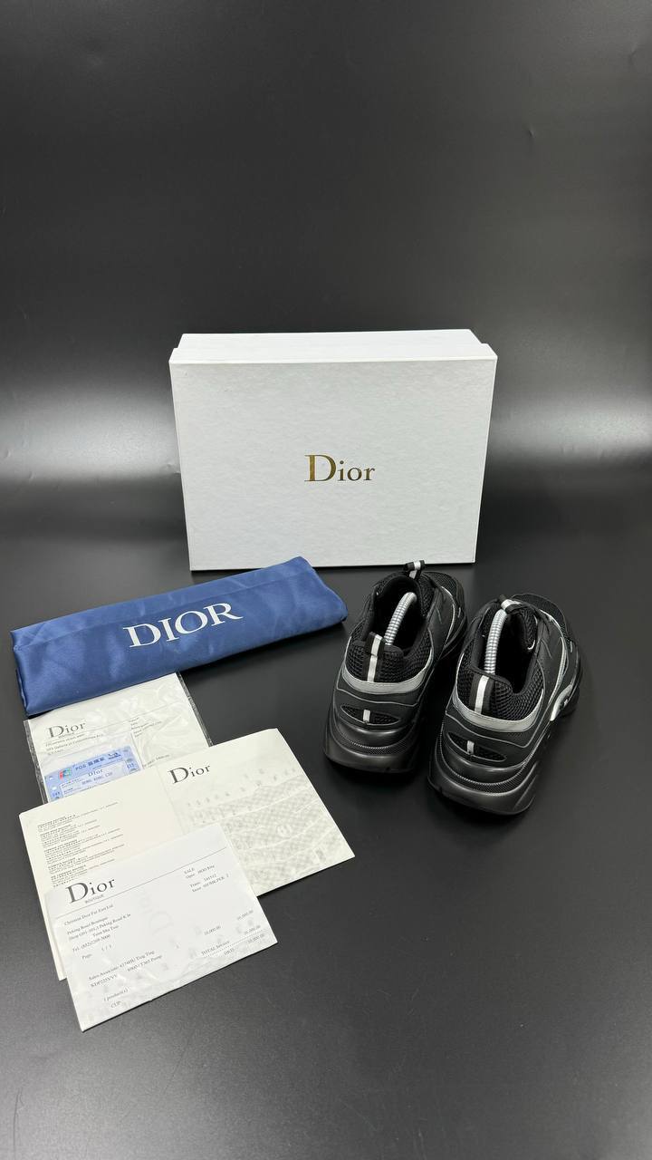 DIOR