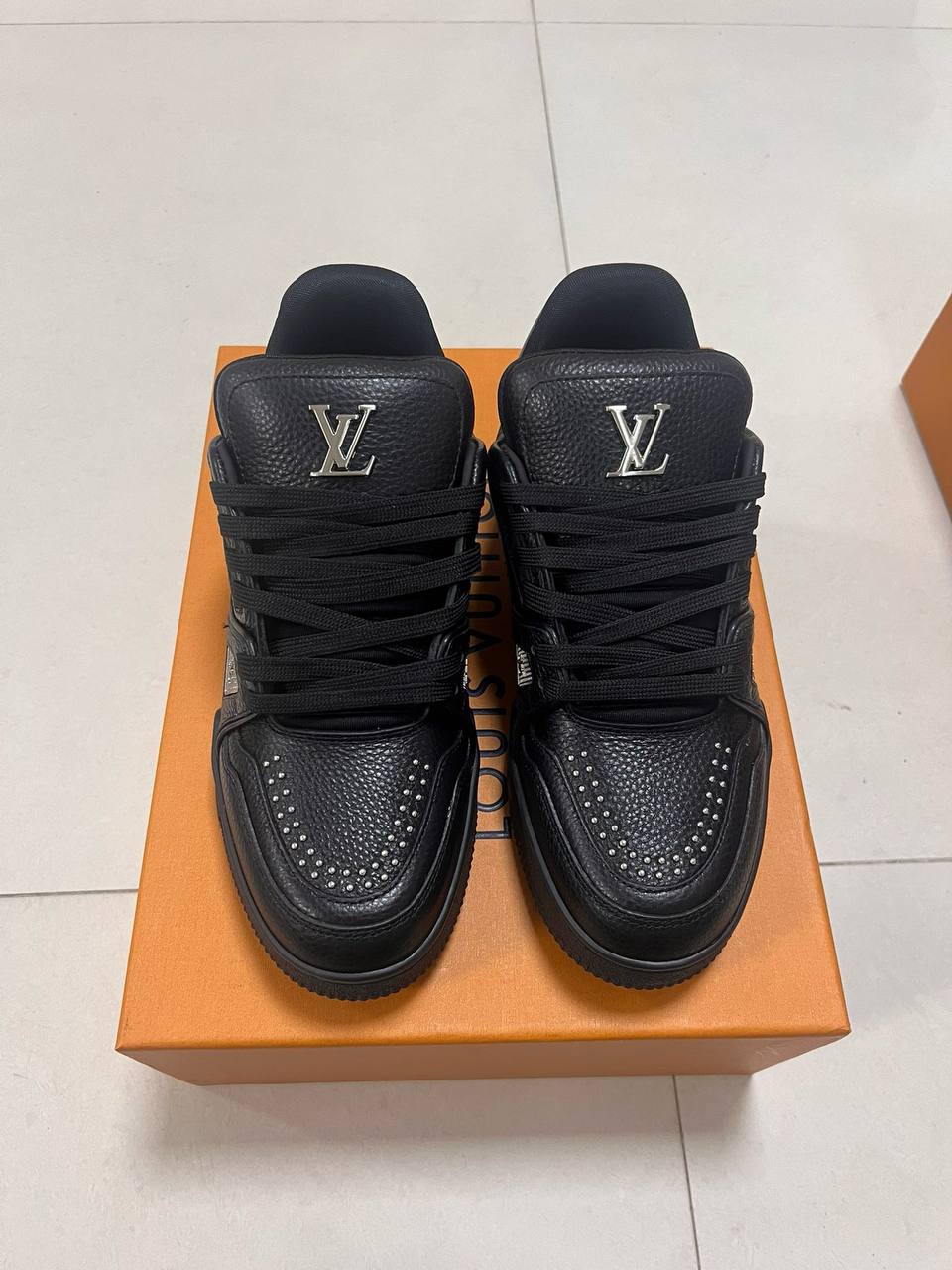 LV