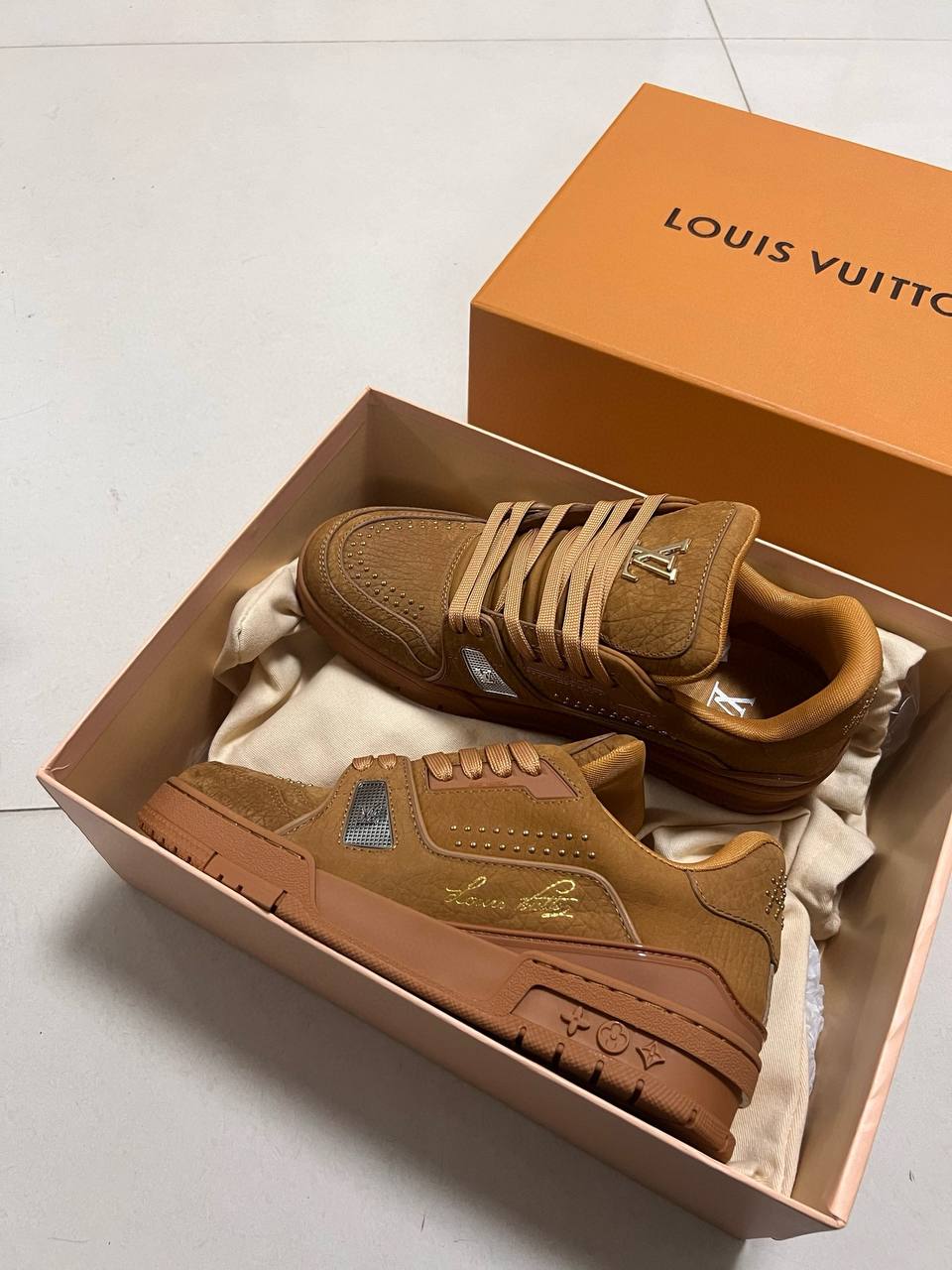 LV