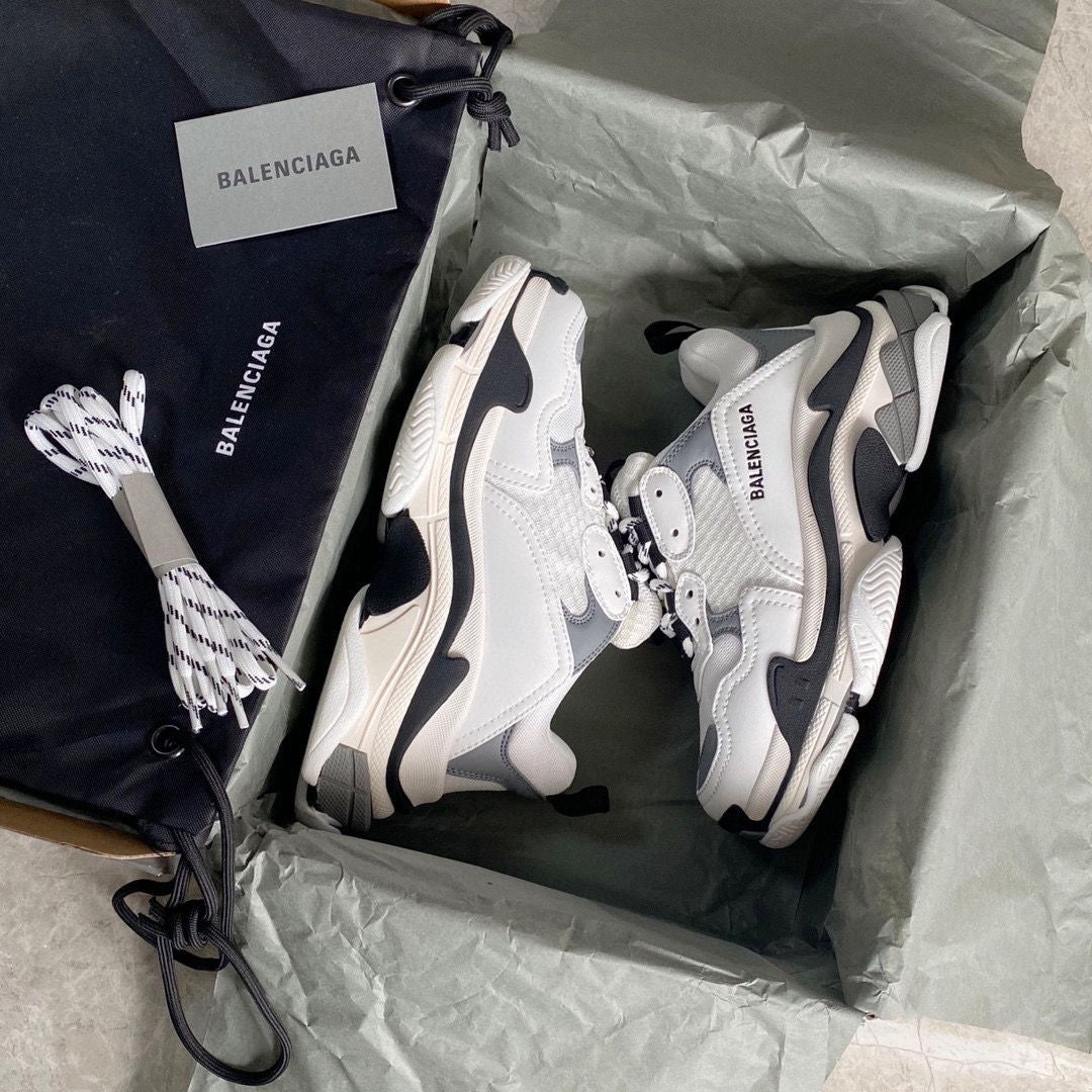 BALENCIAGA