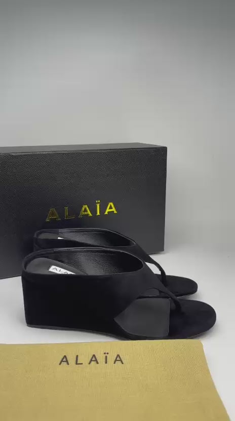 Chinelo ALAÏA