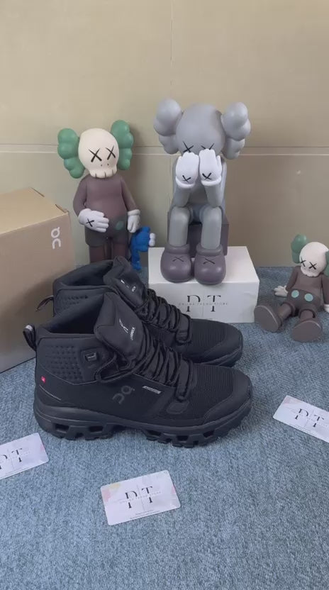 On Running Cloudrock Waterproof – Preto