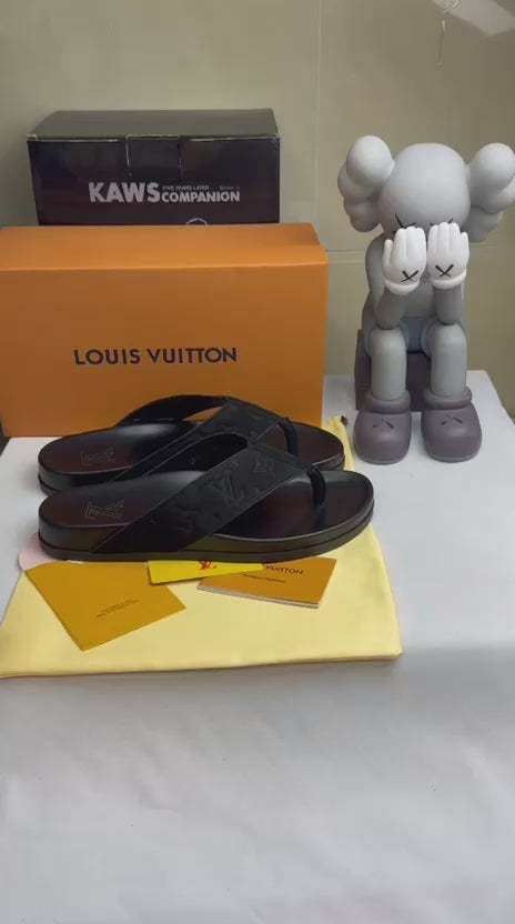 Chinelo LV