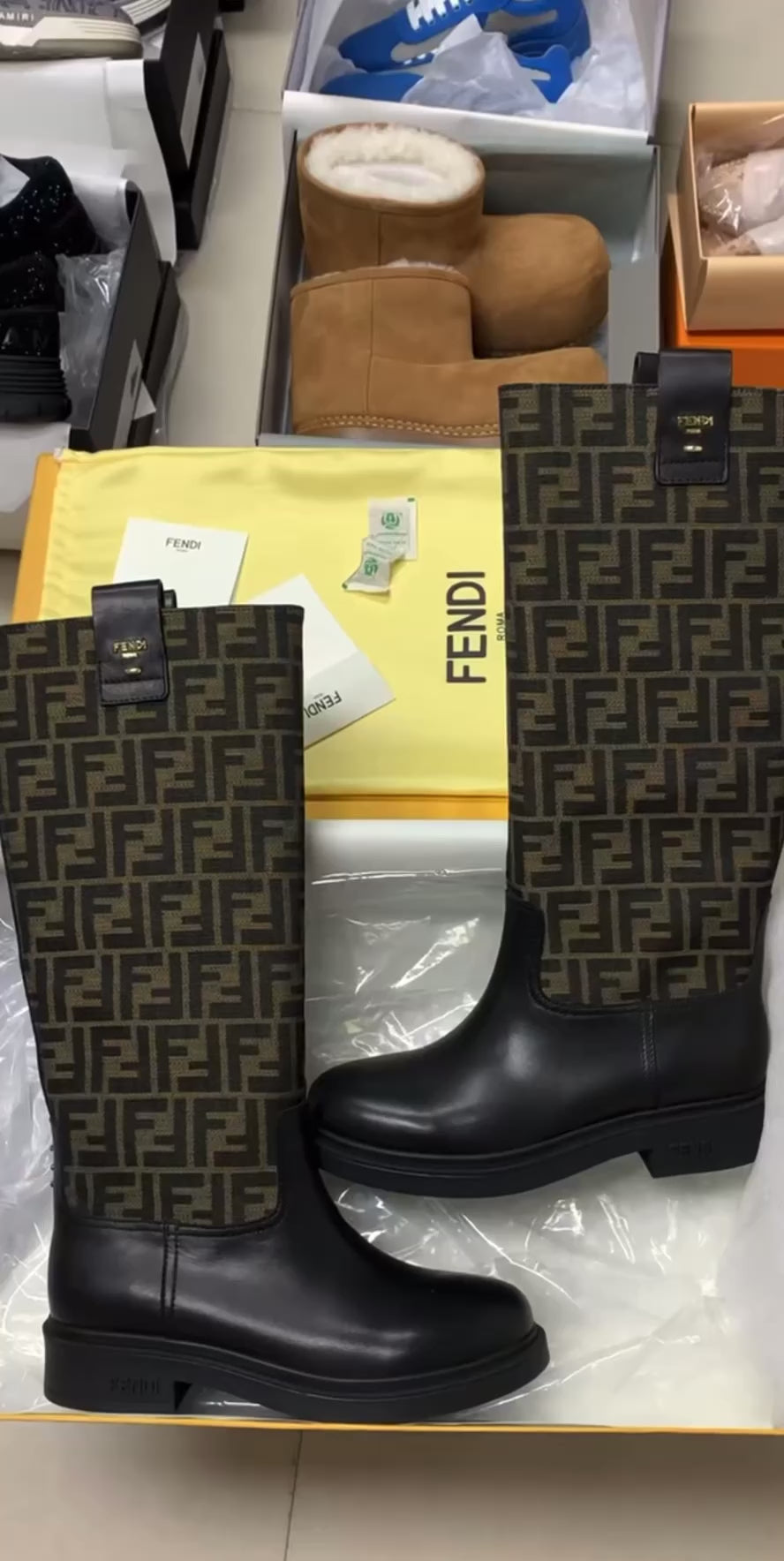 Bota FENDI