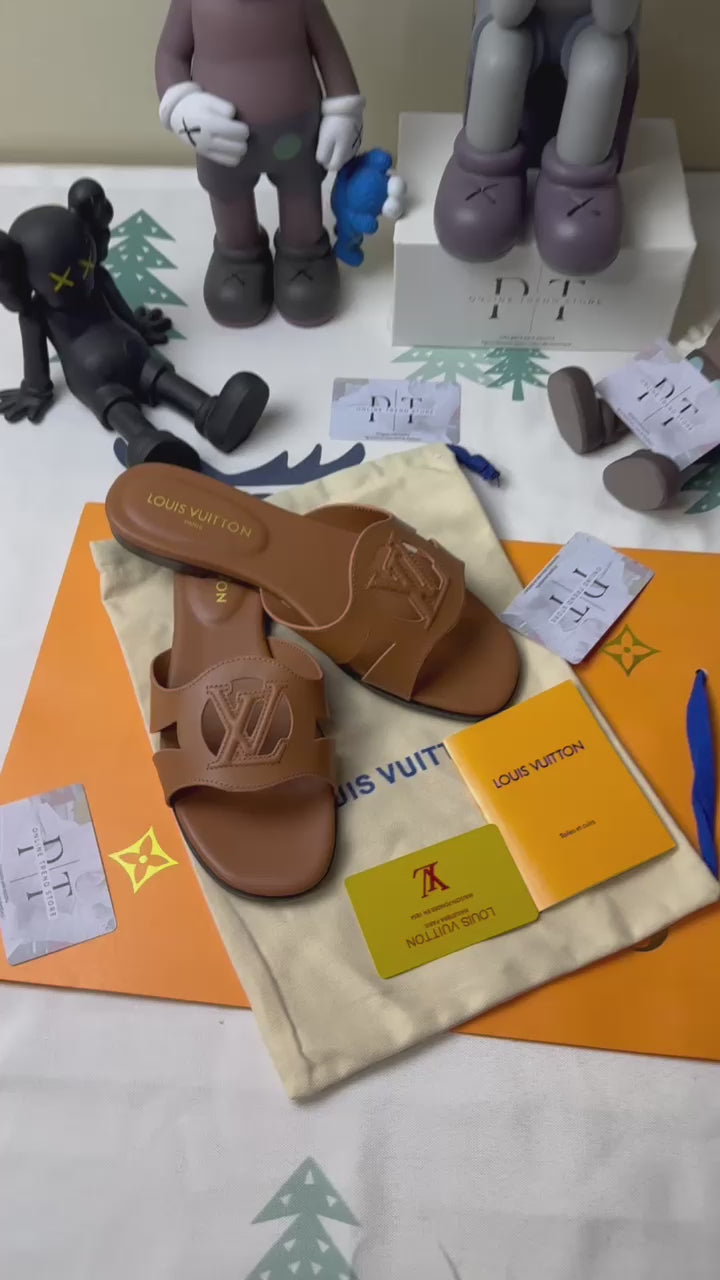 Chinelo LV